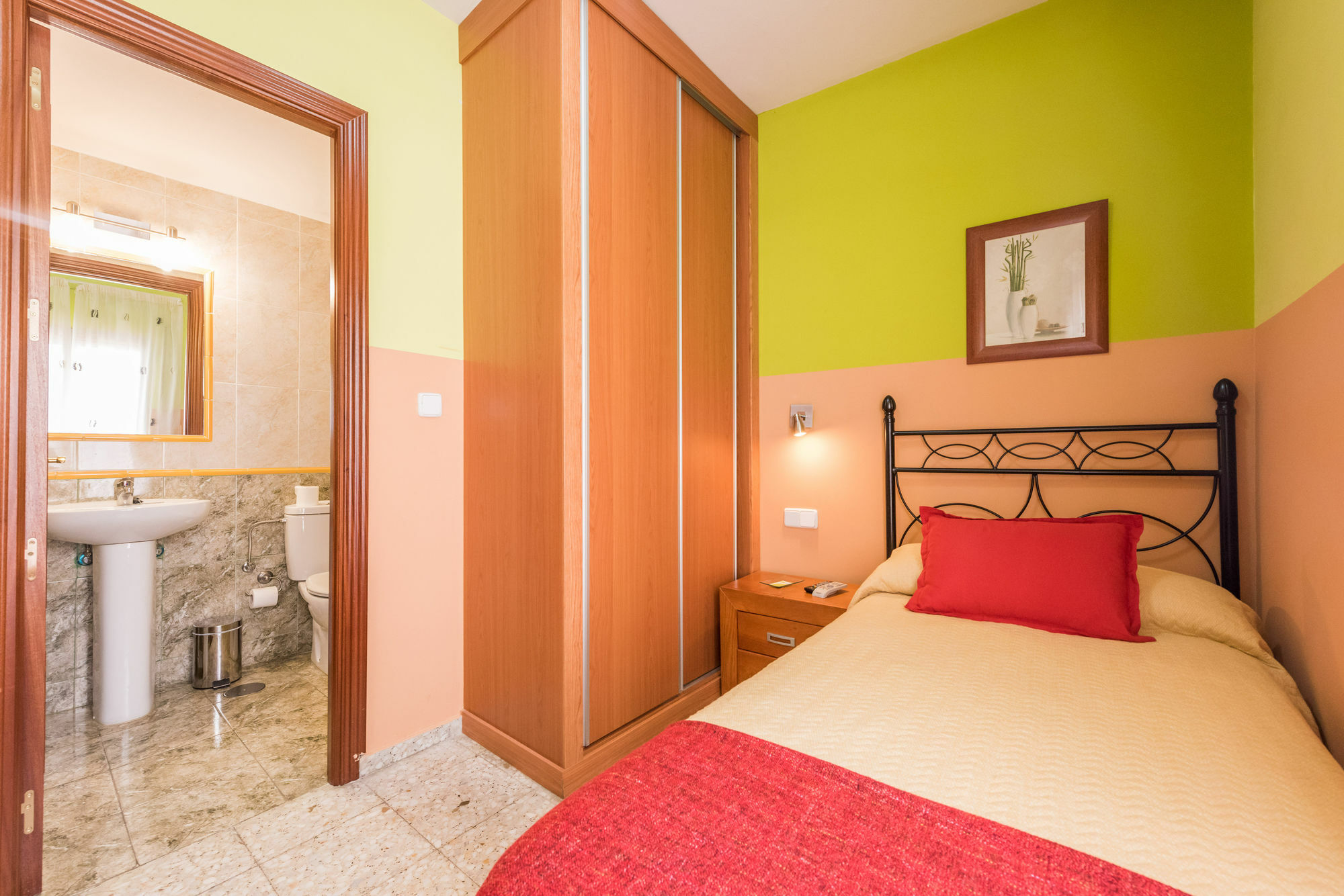 Hostal Arkanta Arganda Del Rey Zewnętrze zdjęcie